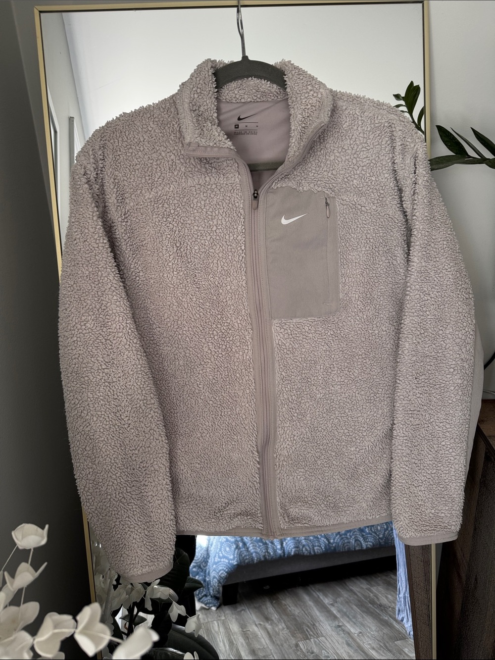 Nike Beige Sherpa Zip-Up Jacket